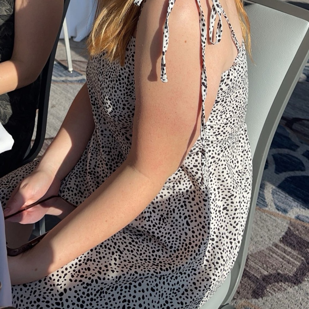 SHEIN spotted dress, the shoulders tie, Not able to get from website anymore